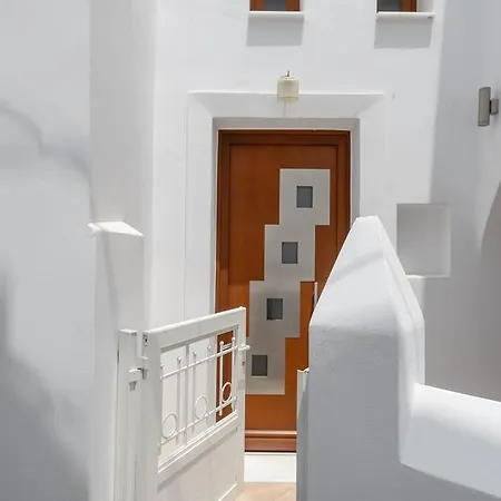Anais * Naxos City
